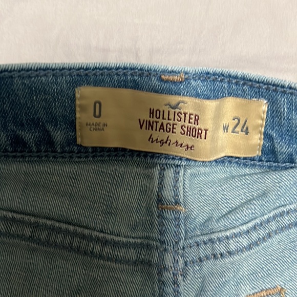 Hollister High Rise Vintage Shorts - Picture 5 of 5